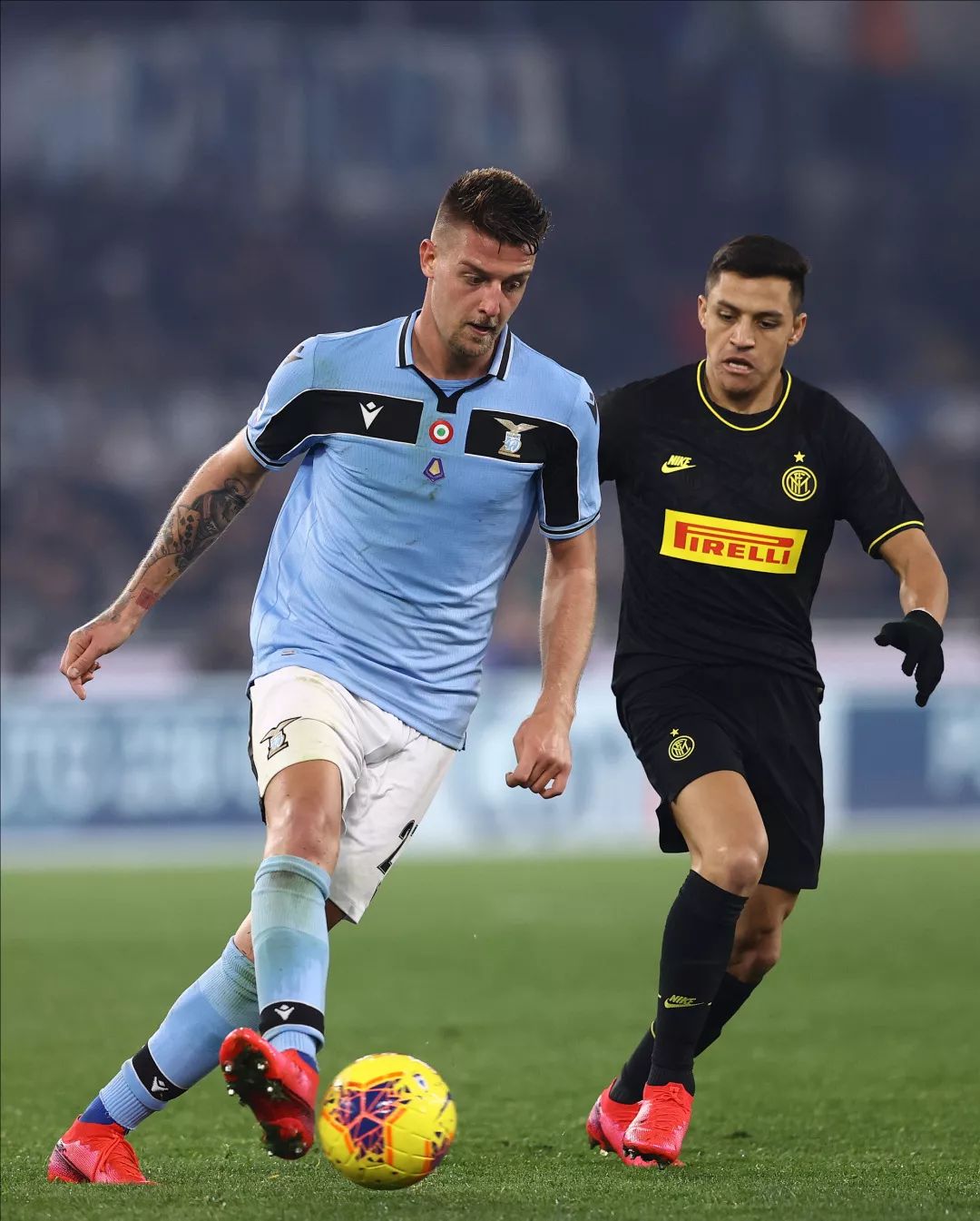 进攻方面的 进攻方面的