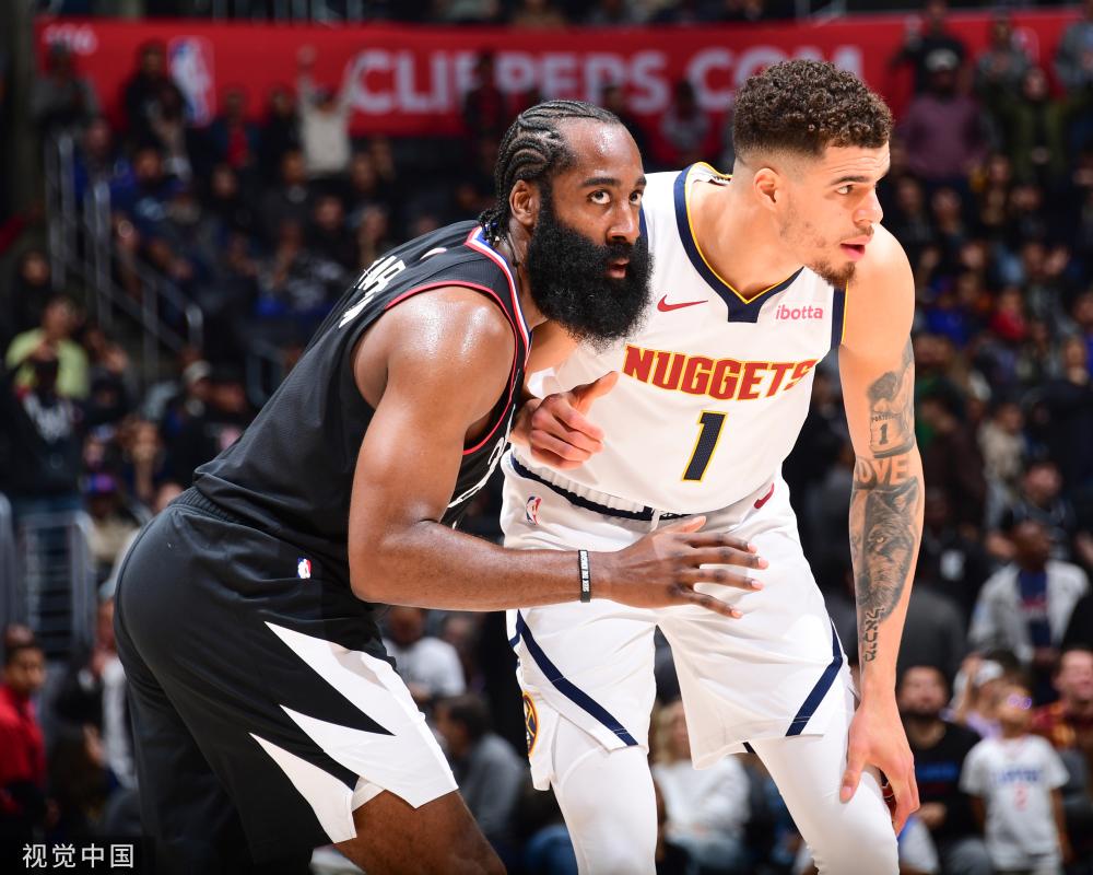 家人的鼎力 家人的鼎力